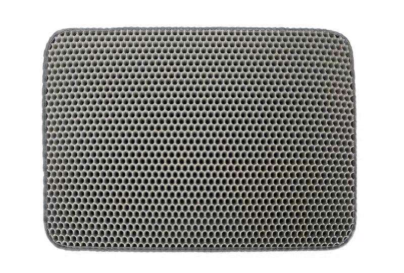 Grey honeycomb cat litter trapping mat