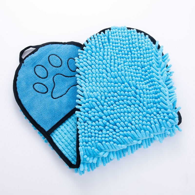 Double sided chenille pet drying towel with hand pockets