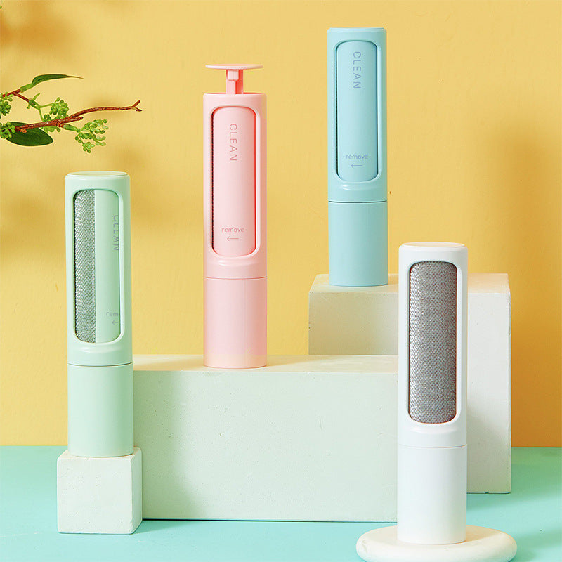 Reusable self-cleaning pet hair remover